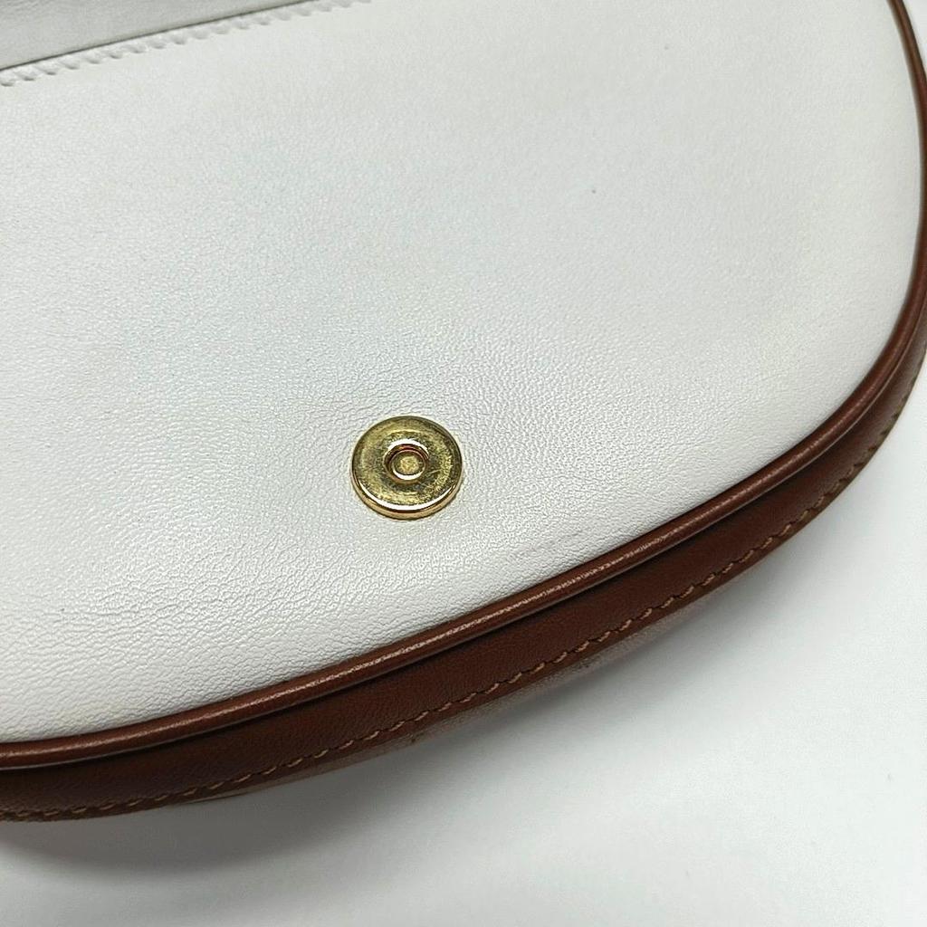 [Pre-Owned] Olympia Quilted Lambskin Half-Moon Bag - Very Good #1R5UGIX