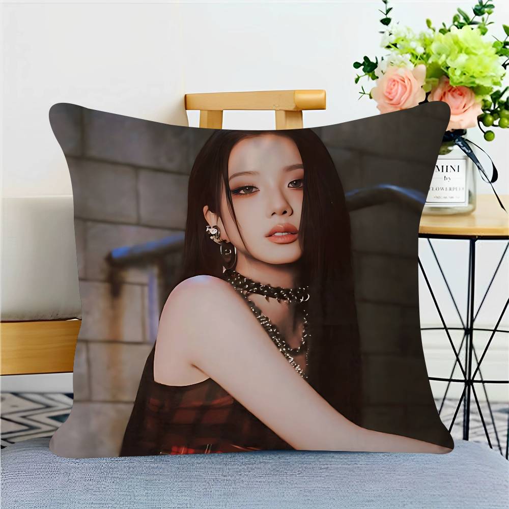Singer K-Kim-Jisoo Cushion Cover Pillow Cover Decor Pillowcase Printed Cushion Case For Couch