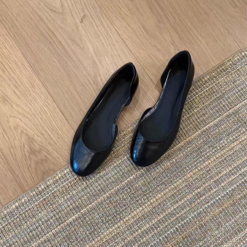 Cowhide version~ Simple round head shallow mouth side empty ballet shoes women's new versatile inner height-increasing commuting shoes