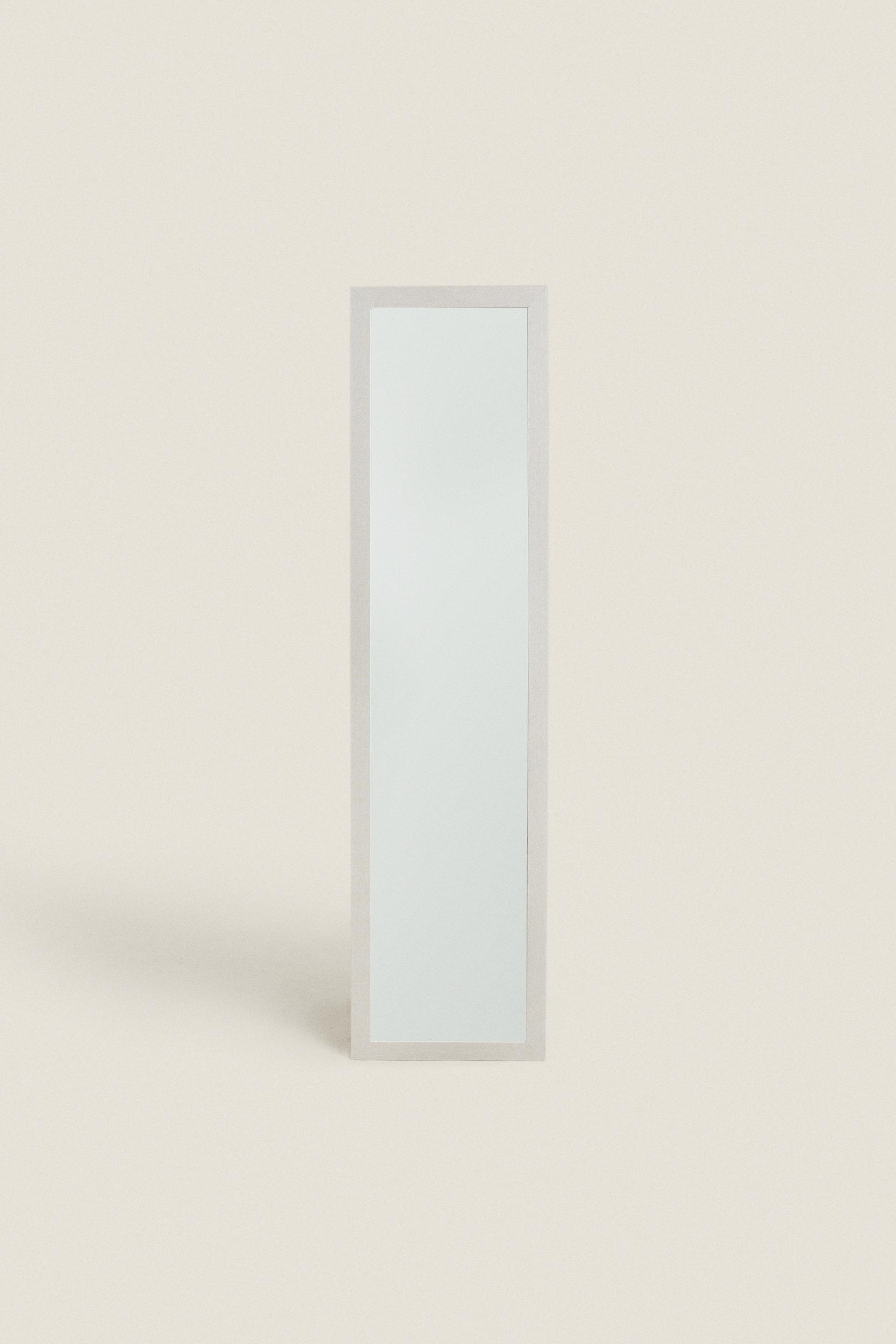 

ВЕРТИКАЛЬНОЕ ЗЕРКАЛО В ЛЬНЯНОЙ РАМКЕ