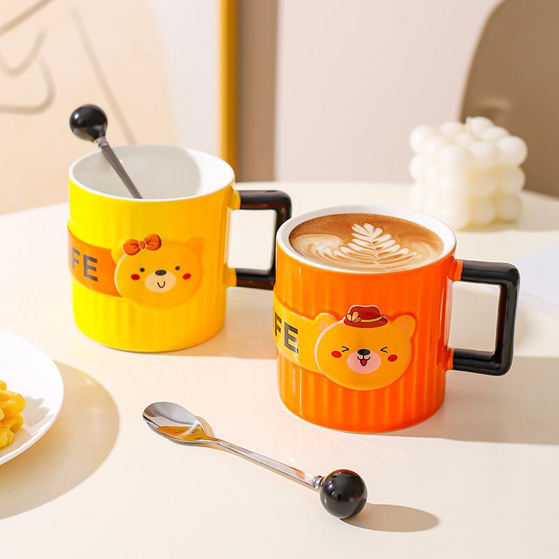 Creative Cute Bear Ceramic Mug Couple Cup Boys and Girls Water Cup Coffee Cup with Spoon Home Breakfast Cup