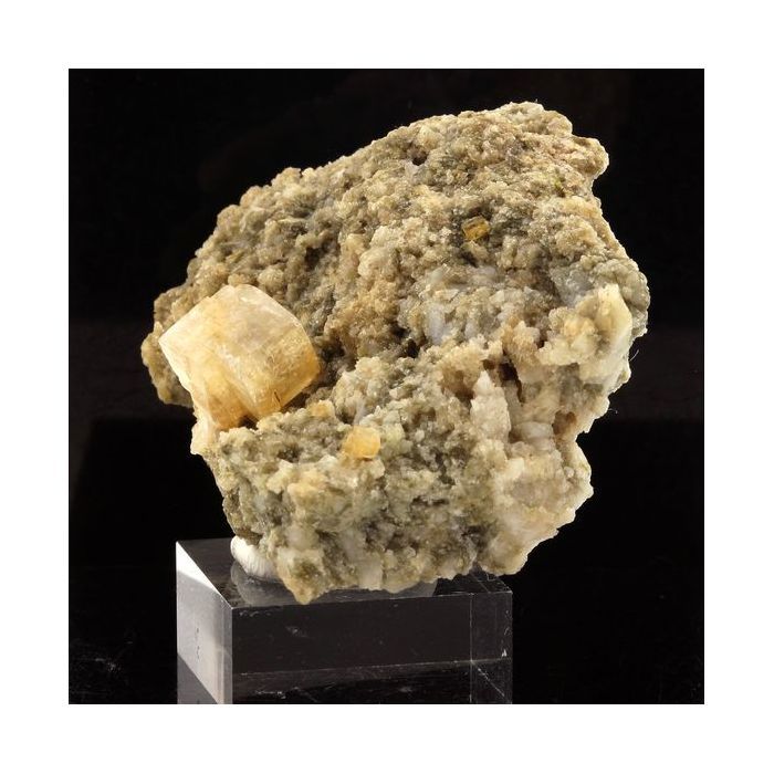 Chabazite 140.9 carats