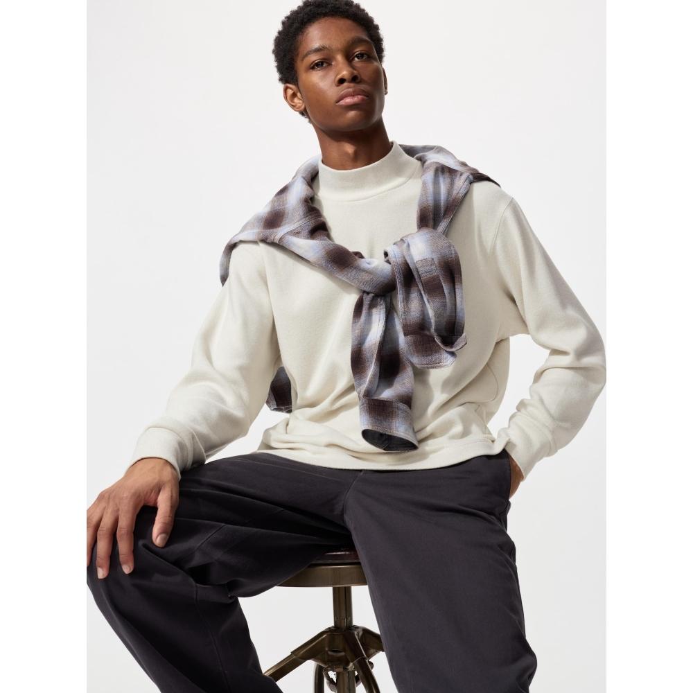 Uniqlo SofT KniT Fleece Mock Neck T