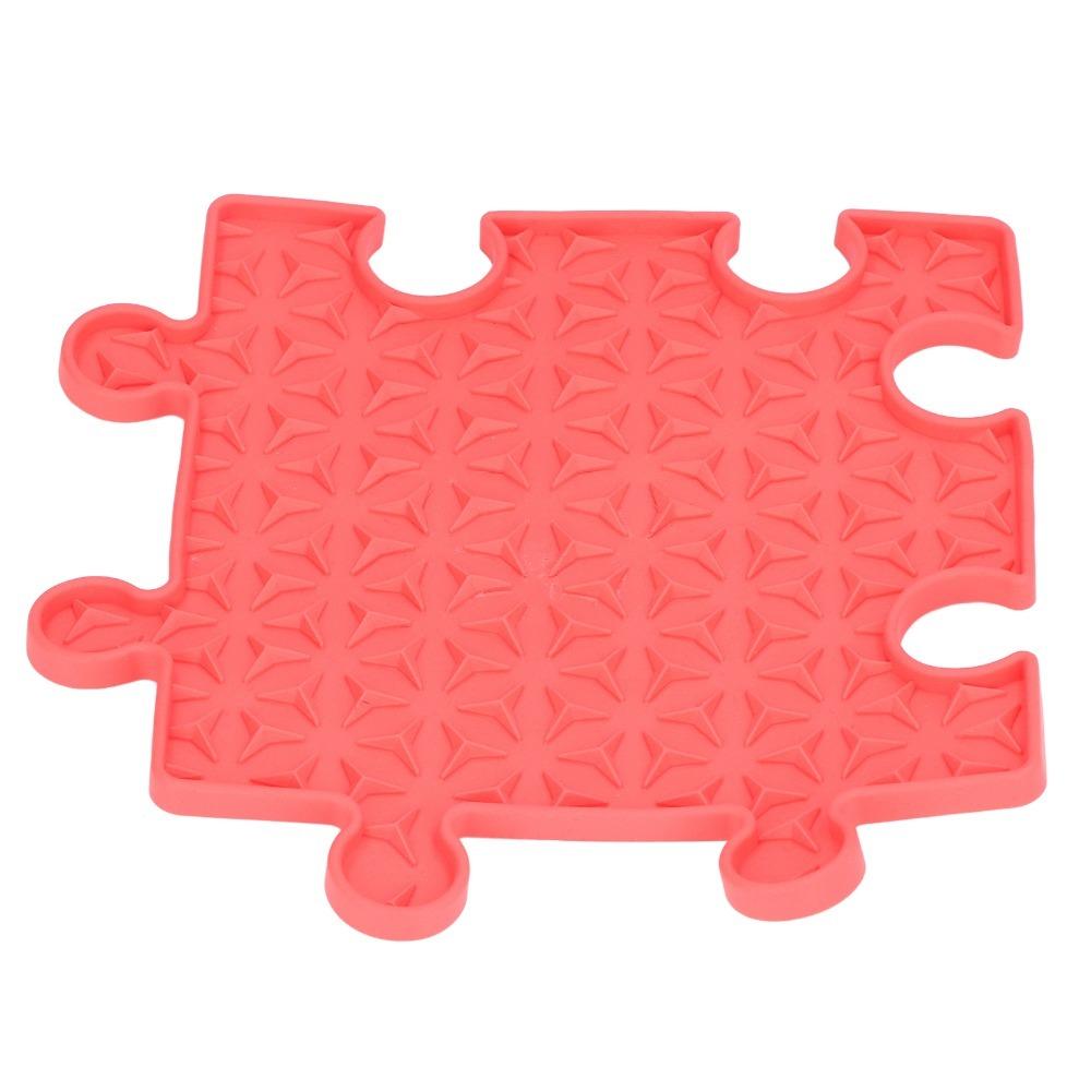 Silicone Pet Lick Mat Suction Cup Bottom Cat Lick Pad Reusable Pet Feeding Mat Food Use