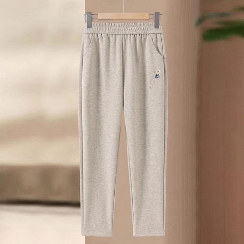 

2026 Fashionable Spring & Autumn Casual Straight-Leg Pants for Middle-Aged & Elderly Women 2XL [Recommended 105-120 kg]