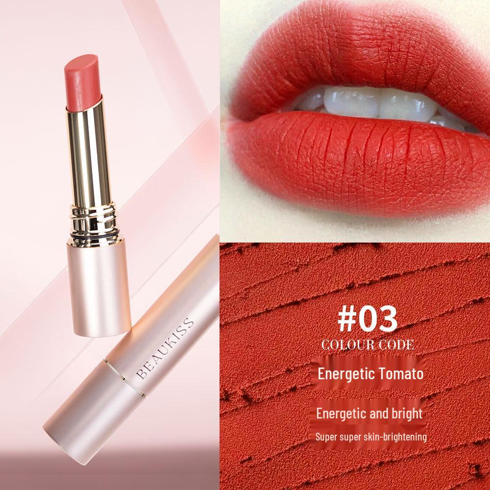 

Waterproof, moisturizing matte lip glaze with color-lock, cup-proof, long-lasting formula that doesn t show lip lines.