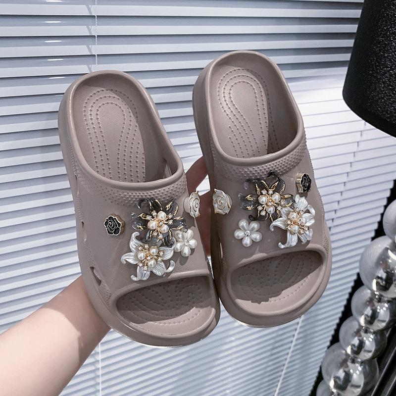 Flower Premium One-word Slippers Female Homemade Versatile Gentle Cool Slippers Soft Sole Non-slip Comfortable Beach Shoes