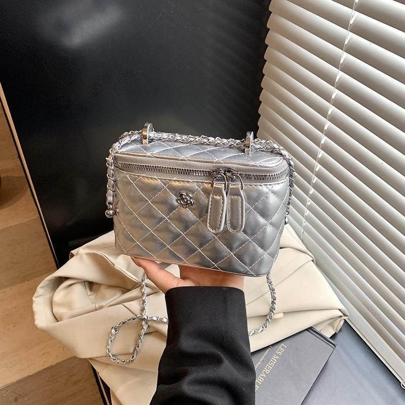 Versatile Chain Bag Women's New Fashion Casual Shoulder Messenger Bag High-end Box Small Square Bag