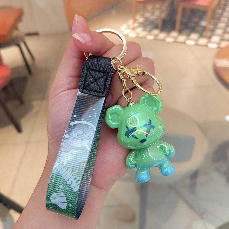 

Stylish Resin Bear Keychain With Colorful Graffiti Design Ideal For Backpacks And Car Keys StyleN