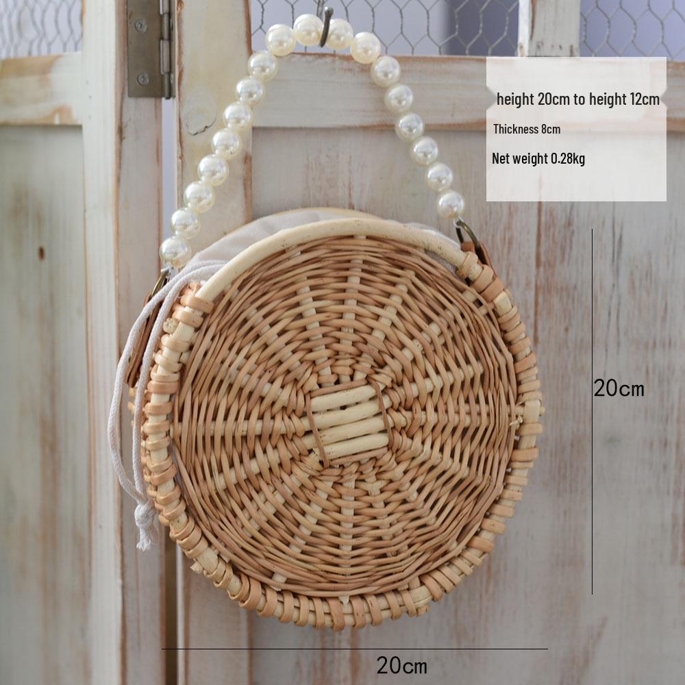 

Плетеная сумка из ротанга с жемчугом и дизайном ключа