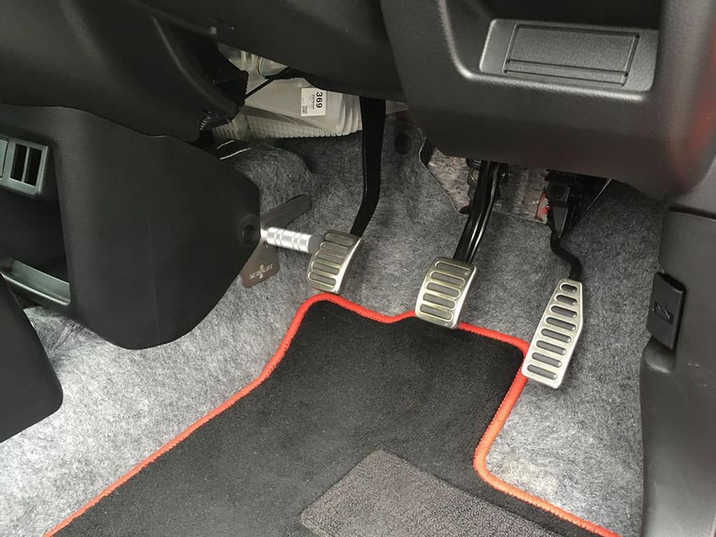 NEOPLOT Footrest Bar NEO NP74270 Adjustable Left Foot Position for Suzuki Alto MT 7cm Works/Alto (HA36S/HA36V) Cars, Silver,