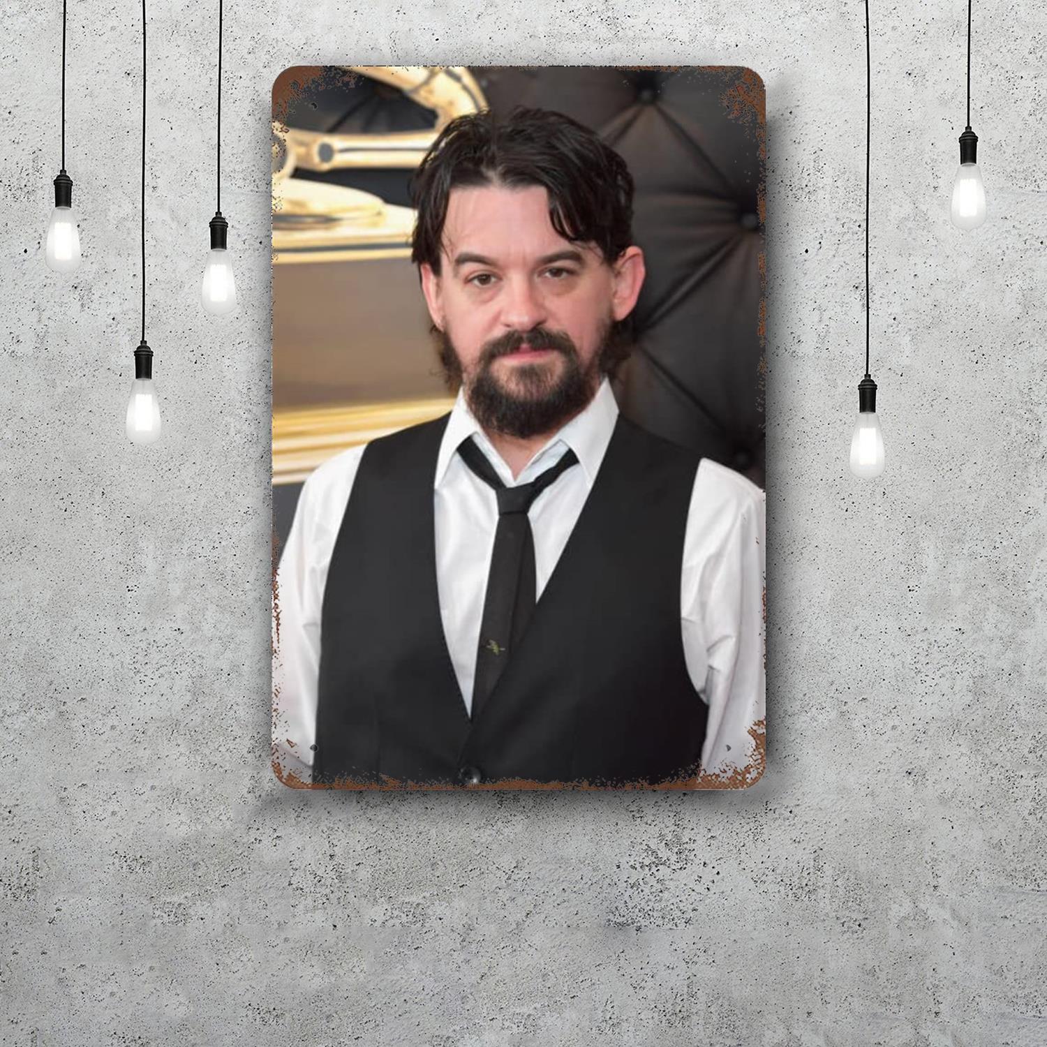 

Shooter Jennings Funny Bar Metal Sign Retro Plaque Vintage Sign Alcohol Drinker Pub Club Man Cave Kitchen Wall Decoration 20x30cm（7.8x11.8inch）