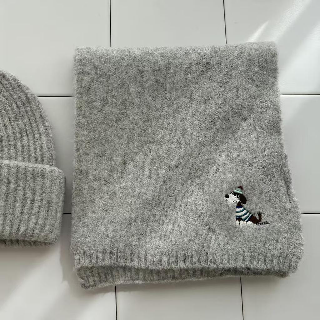 Puppy Embroidered Scarf, Hat, Headgear, Female Autumn and Winter Warm Face Small Knitted Wool Hat Outdoor Leisure