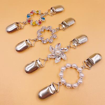 1PC Blume Design Pullover Strickwaren Frauen Klassische Retro Schal Brosche Revers Pin Schal Clip