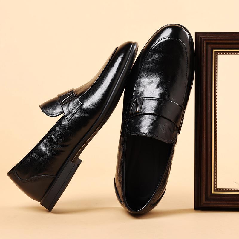 Men's Head Layer Cowhide Shoes, Shoes, Soft Bottom, Soft Surface Leather Stirrups Casual Men's Shoes, Breathable Thin Models of Single Shoes