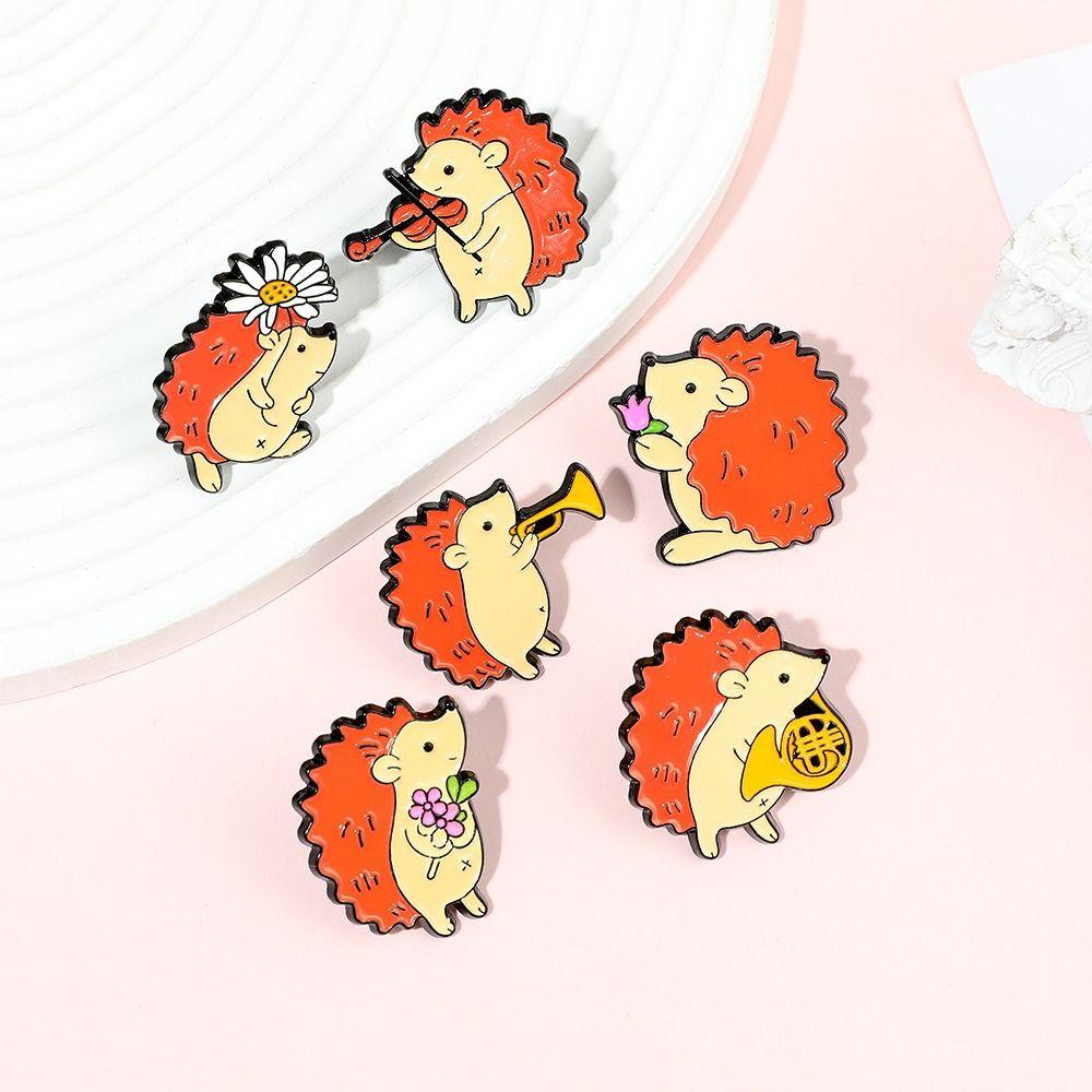 Personality Zinc Zinc Alloy Cartoon Hedgehog Brooch Enamel Badge Musician Audience Pin Backpack Decoration
