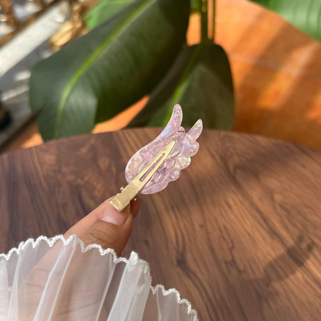 Fresh 2025 Iridescent Rhinestone No-Trace Hair Clip for Women