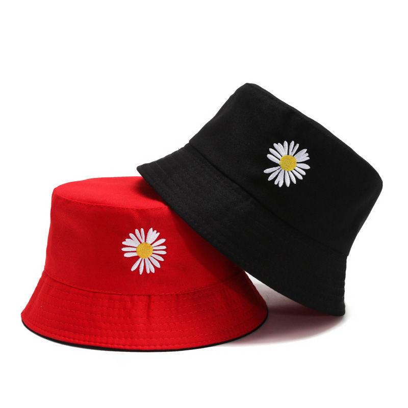 Bucket hat women sunshade sunscreen hat travel beach basin hat embroidery Korean version double-sided smiley hat