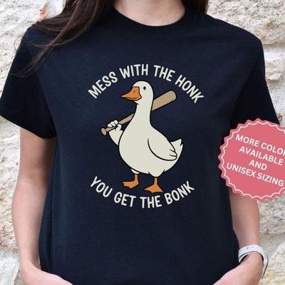 Funny Goose and Kids Tshirt, Fun Trendy Meme T-and Kids Tshirt, Animal Gift for Her, Sarcastic Humor Tee for Goose Lovers