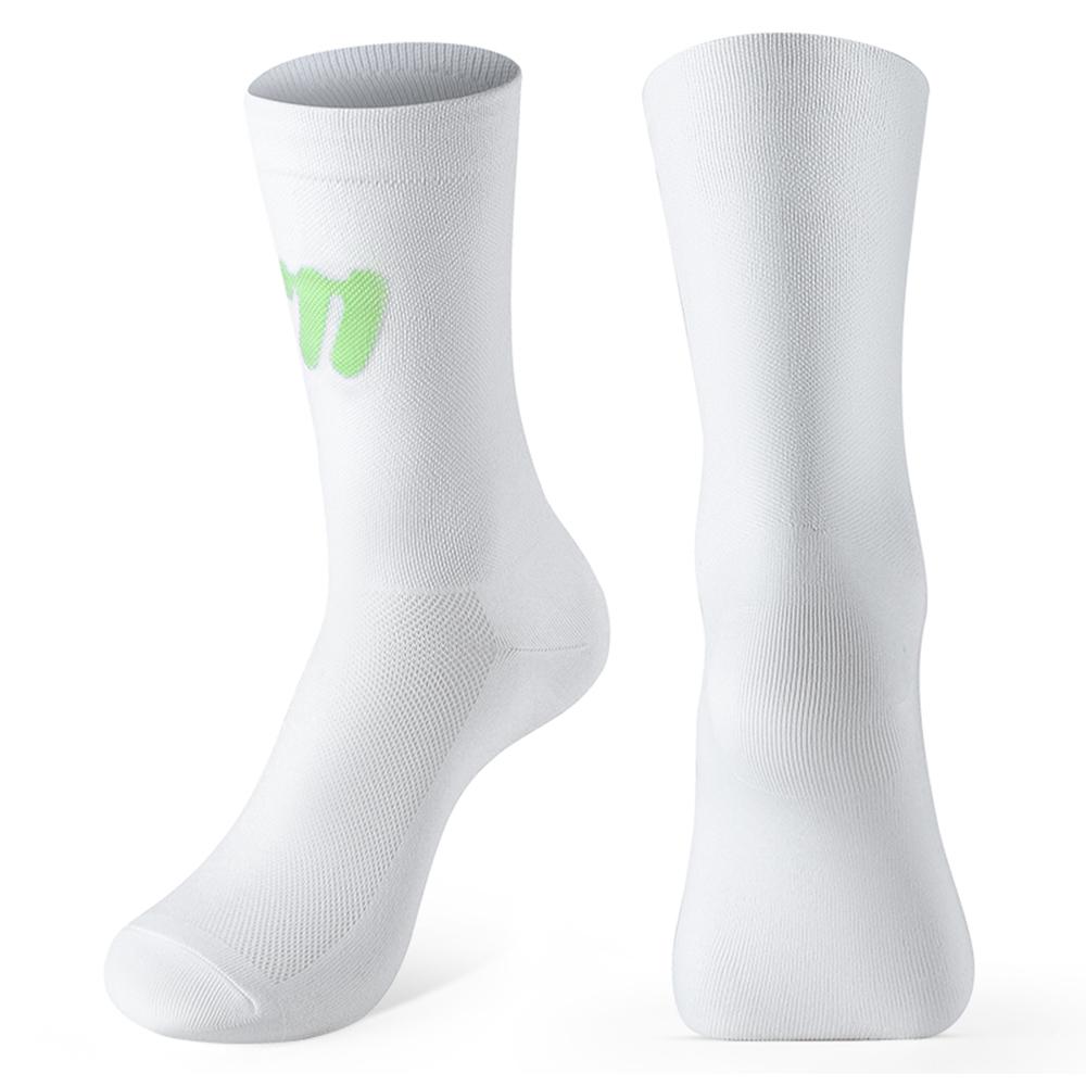 WEST BIKING YP0216057 1 Pair Sports Running Cycling Socks Reflective Breathable Socks A