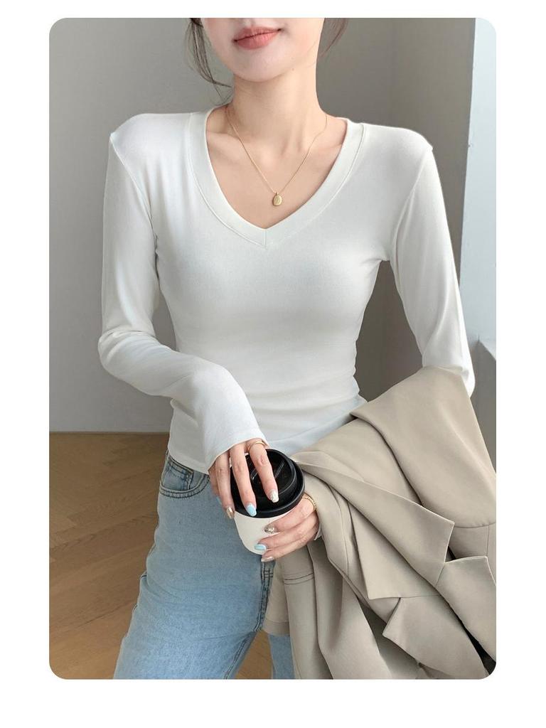 Spicy Girl Slim-Fit V-Neck Long-Sleeve Women's T-Shirt: Versatile, Solid Color, Ideal for Spring, Autumn, Winter.