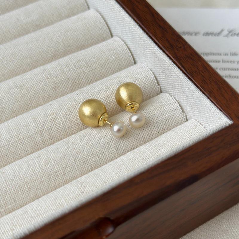 Retro Brushed Metal Ball Pearl Stud Earrings - Unique Two-Way Design, Light Luxury