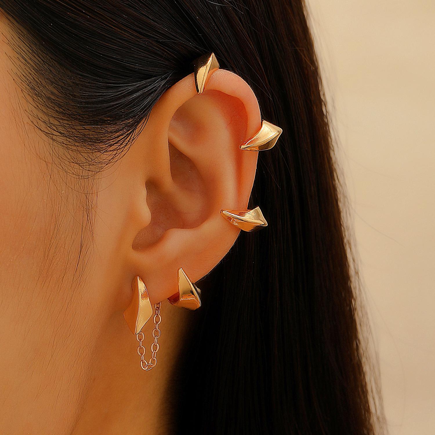 

Gothic Hip Hop Teenagers Punk Personality Dragon Spiny Bone Clip No Piercing Ear Cuffs Earrings for Women Street Party Jewelry