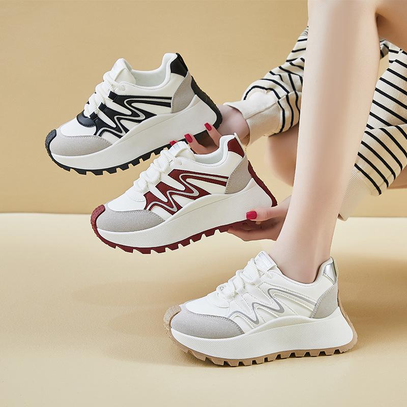 Ins Korean Version of the New Dad Shoes Women's Spring Student Sports Running Casual Thick Sole Height Increase Street Shot W511