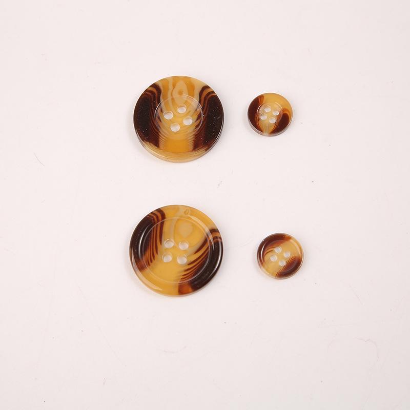 Pryskyřičné knoflíky Phoenix Tail - Tenké, Široký okraj pro Pracovní oděvy, Košile, Župany & Dětské oblečení. Všestranný na kabáty.