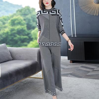 Spring and Autumn Women's Two-piece Knitwear Clothing  Age Reducing Fashion Temperament Mom Mid Sleeved Autumn Two-piece Set