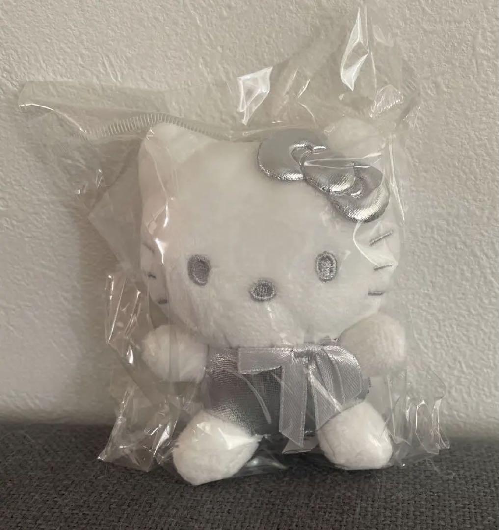 

[Б/У] Корейский лимитированный выпуск Sanrio Серебряный плюшевый брелок Hello Kitty (Маленький)