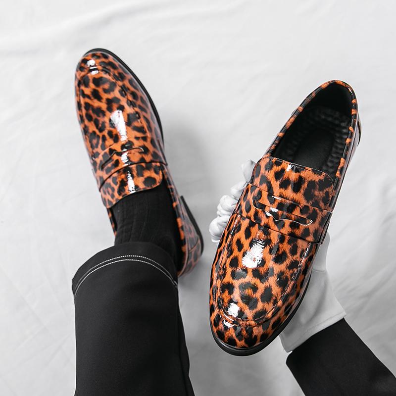 Men Leopard Print Loafers Leather Individuality Formal Business Flats Shoes Color Wedding Dress Prom Shoes Over Sized