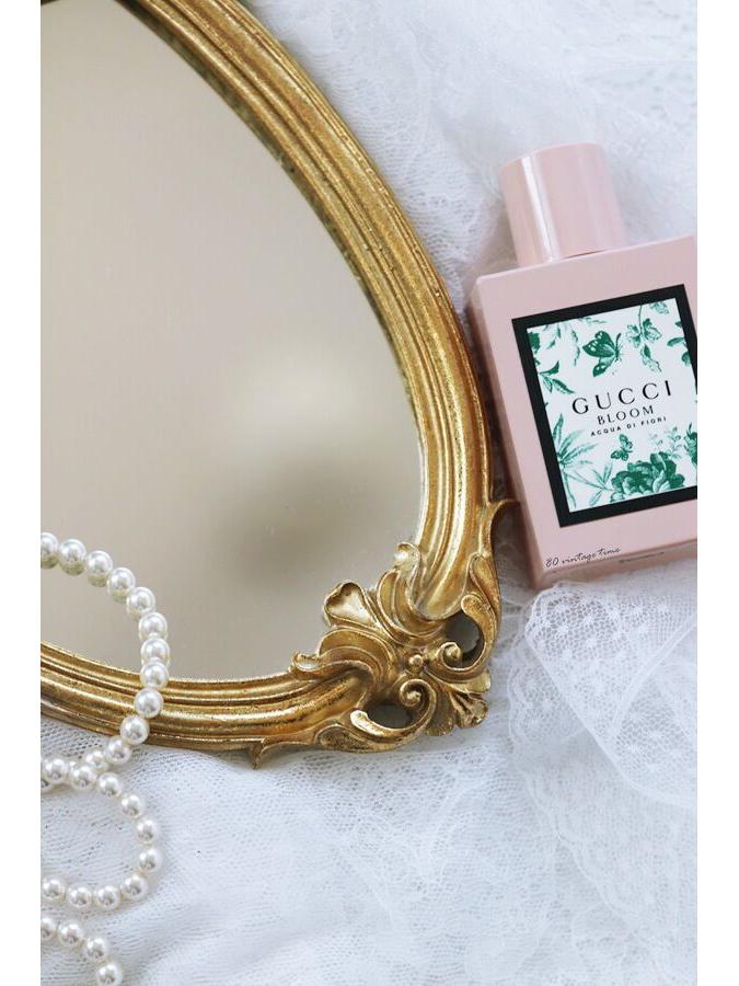 European American Retro Gold Embossed Hollow Wall Mirror Frame