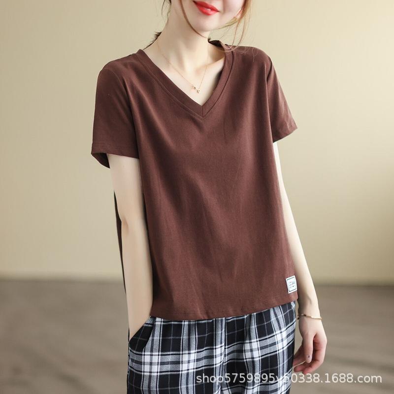 

Летняя новая футболка с коротким рукавом женская свободная с V-образным вырезом повседневная нашивка базовая рубашка топ литературный комфорт свободный 4XL темно-коричневого