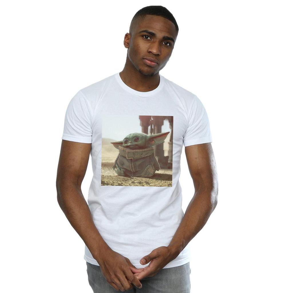 STAR WARS חולצת טי לגברים של המנדלוריאן סצנת הילד