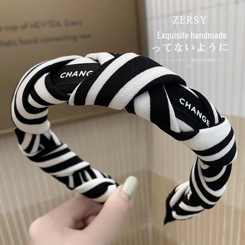 

Женская клетчатая повязка на голову с надписью High Top Fashion - новый стиль знаменитостей в Интернете