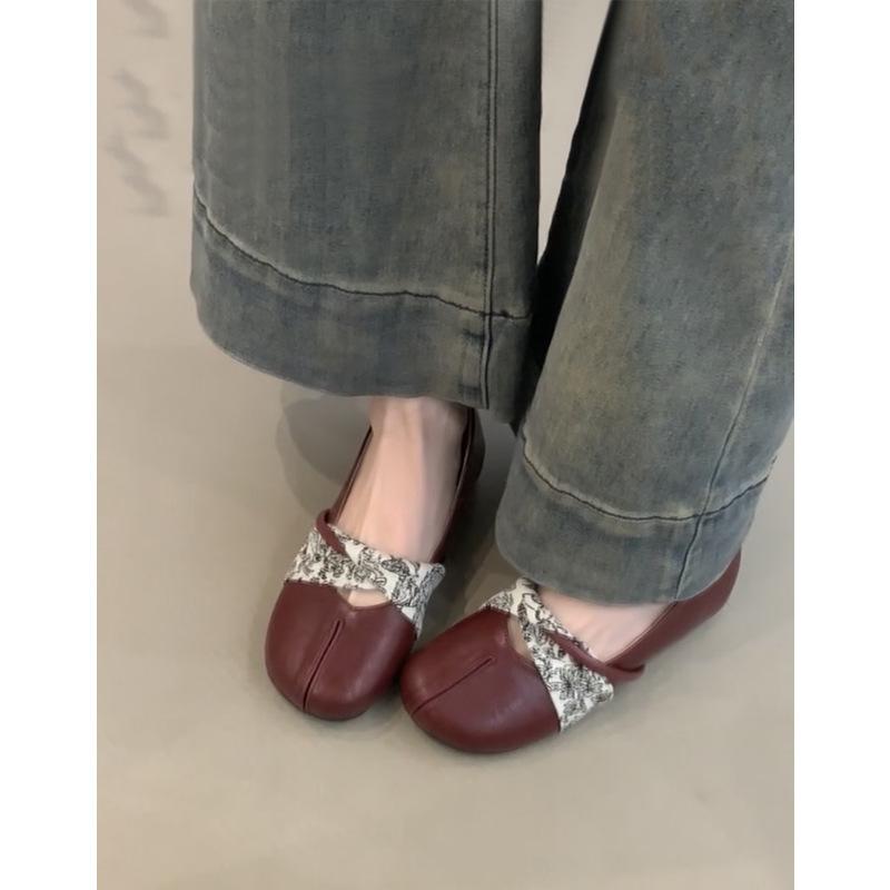 Sheepskin version retro leather French flat bottom inner height increasing shoes shallow mouth single shoes women's versatile Mary Jane shoes small