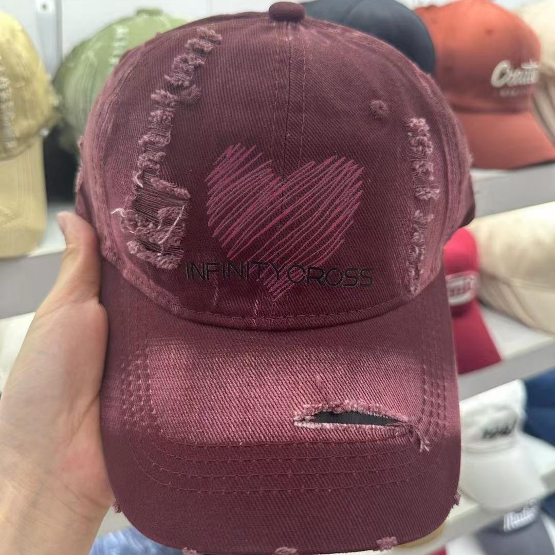 

Новая рваная бейсболка ручной росписи для мужчин и женщин, повседневная шляпа для защиты от солнца, подчеркивающая лицо, маленькая и универсальная бейсболка, трендовая M（56-58cm）