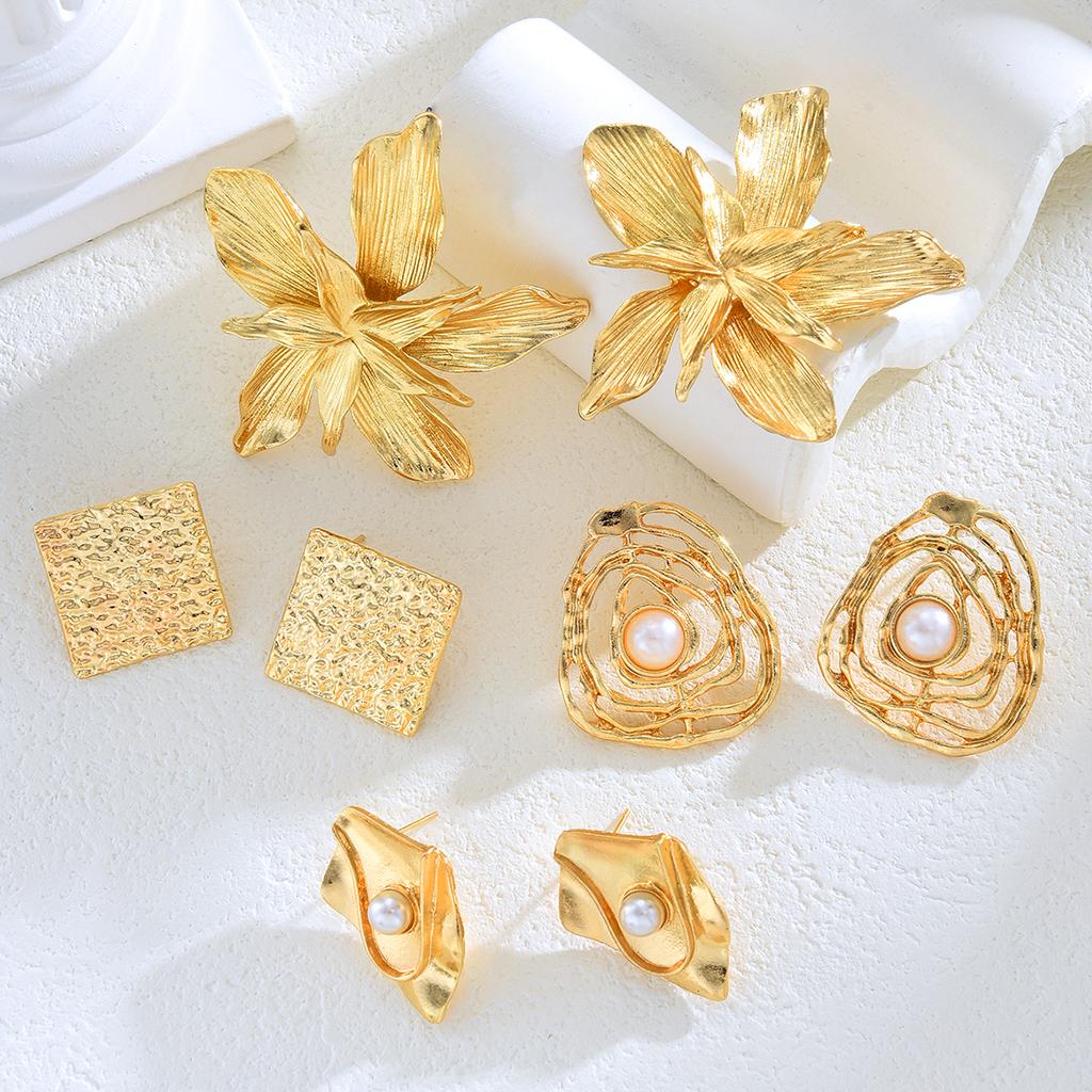 8pcs Set Exaggerated Irregular Earrings for Women Vintage Hollowed-out Leaves Flower Imitation Pearl Drop Earrings Boho Jewelry