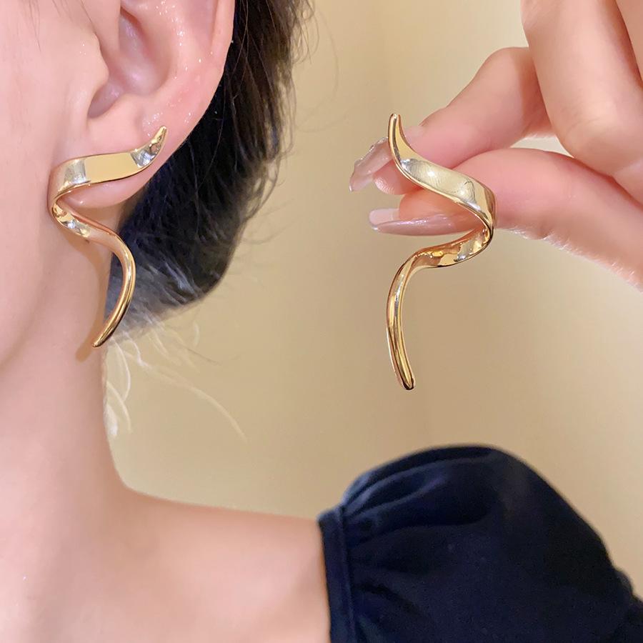 Silver Needle Super Fairy Elegant Bow Flower Stud Earrings French Light Luxury Earrings Literary Style Sweet Versatile Earrings