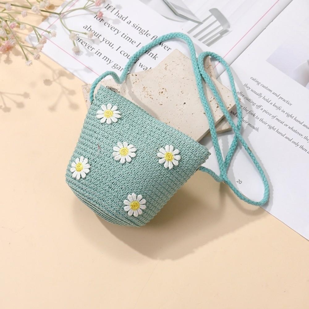 Fashion Small Daisy Kids Straw Bag Shell Shape Woven Shoulder Bag Handmade Handbag for Children Girls