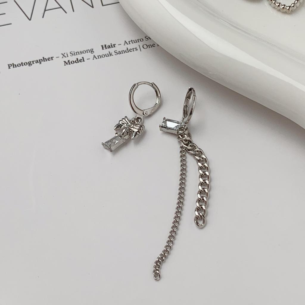 Silver Series Light Luxury Zircon Earrings Women'S Niche Design Style Simple And Versatile Fashion Sense Ear Clip Ear Buckle