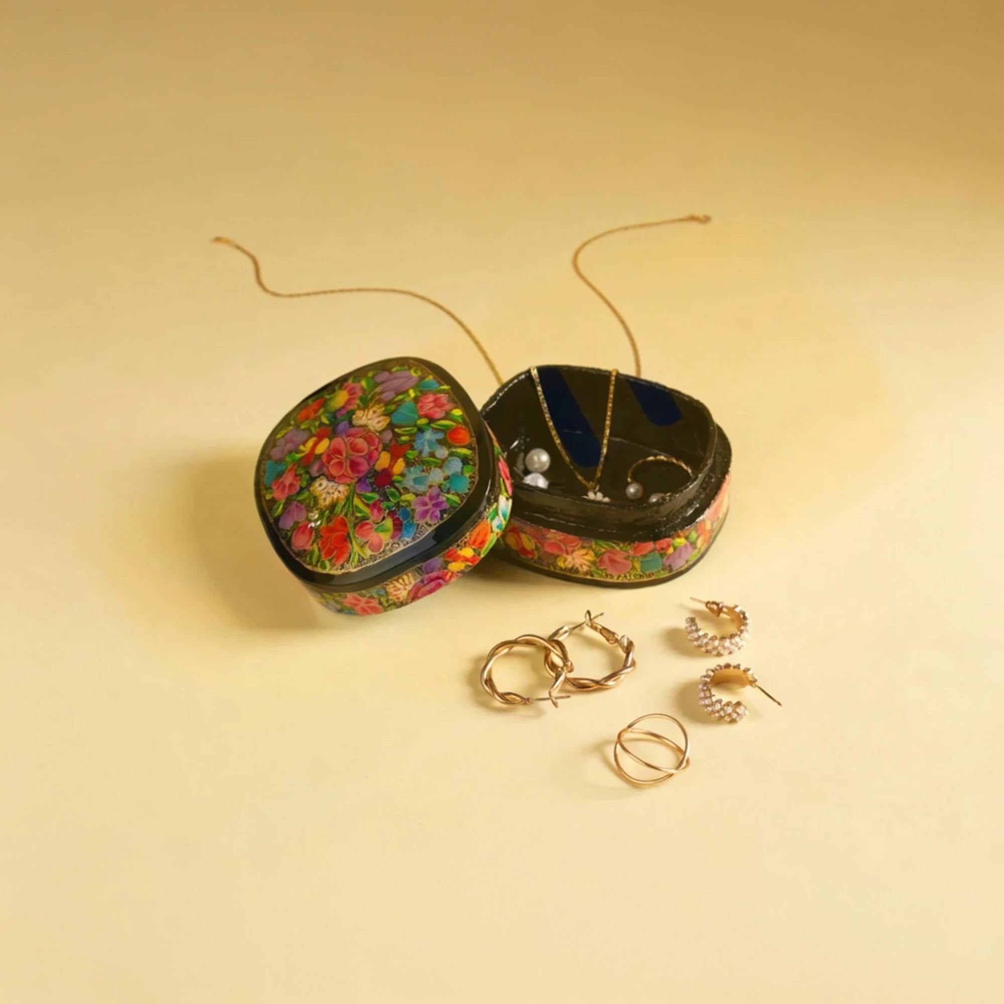 Hand Painted Paper Mache Box with golden paint чёрный
