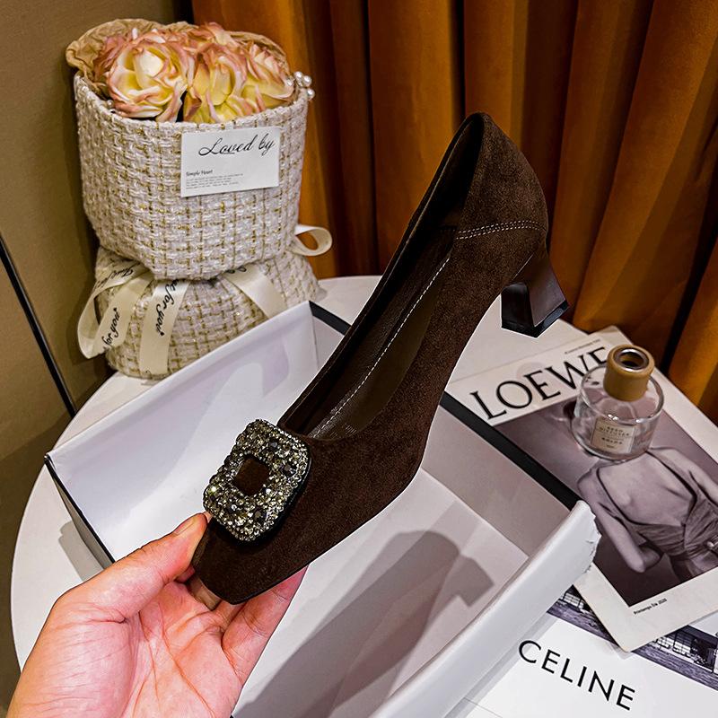 

High-heeled single shoes women s 2025 new spring and autumn mid-heel temperament women s shoes rhinestone buckle French square head high-heeled shoes 40 темно-коричневого