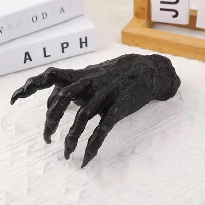 1pc-Black Resin Demon Claw Wall Hanger Halloween Party Decor Spooky 3D Hand Sculpture Wall Mounted Jewelry Holder Home Deco
