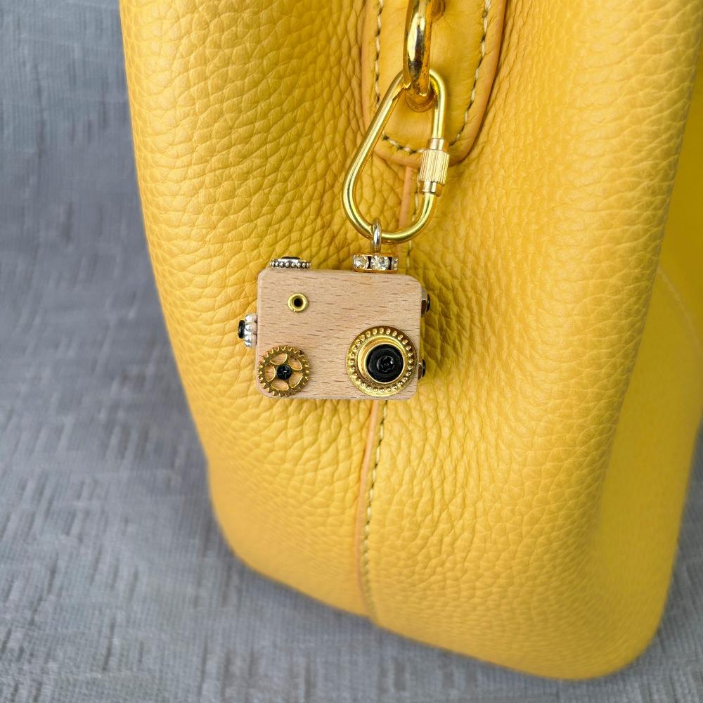 

New Robot Pendant Vintage Robot Keychain Creative Choker Pendant Decoration Style 5