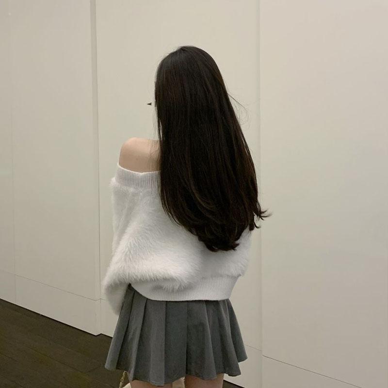 Cardigan Sweater Female 2023 Clothes Short Plush Plush Milk Hoopla Design Sense Niche V-neck Solid Sweater Female Tops