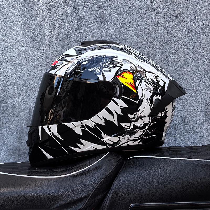 Imitation Street Car Helmet Men's Motorcycle 3C Electric Vehicle Full Helmet Autumn and Winter Knight Double Mirror Riding