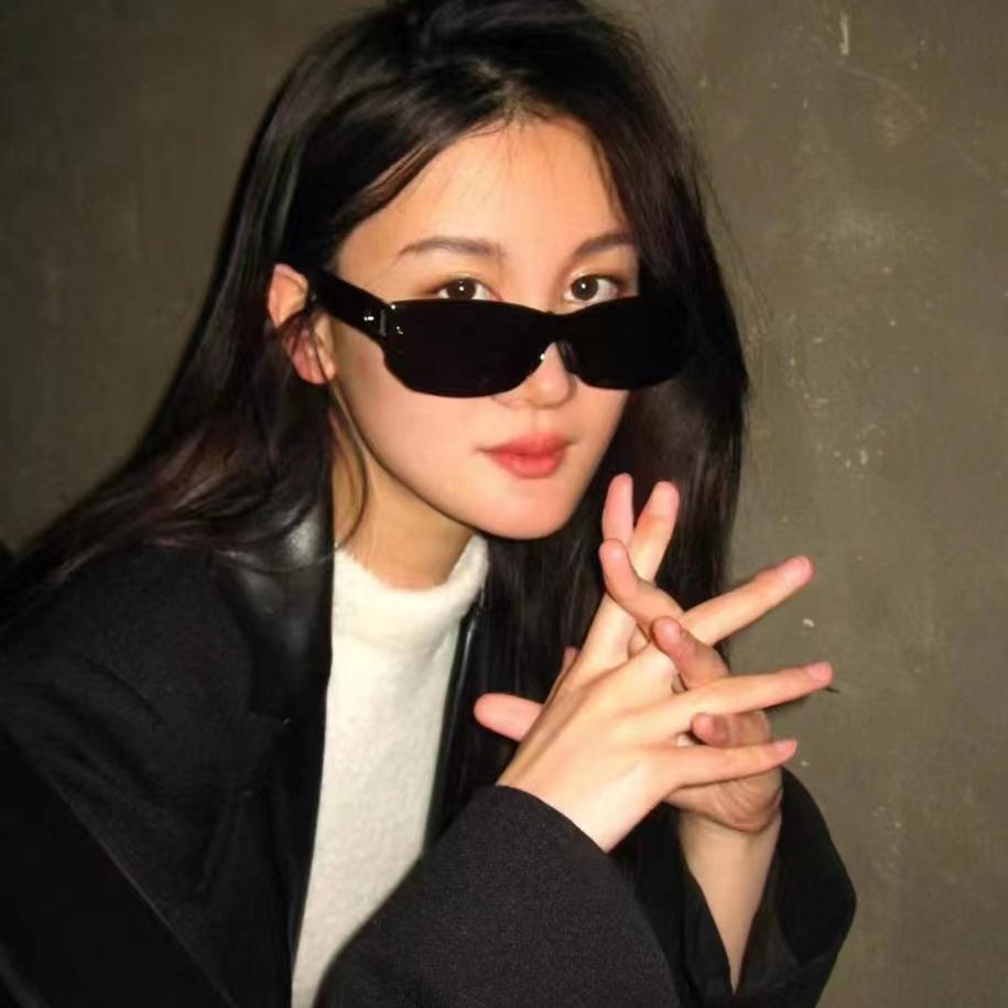 Trendy Fashion Sunglasses for Women Men Windproof Bicycling Outdoor Sun Glasses European American Style UV Protection