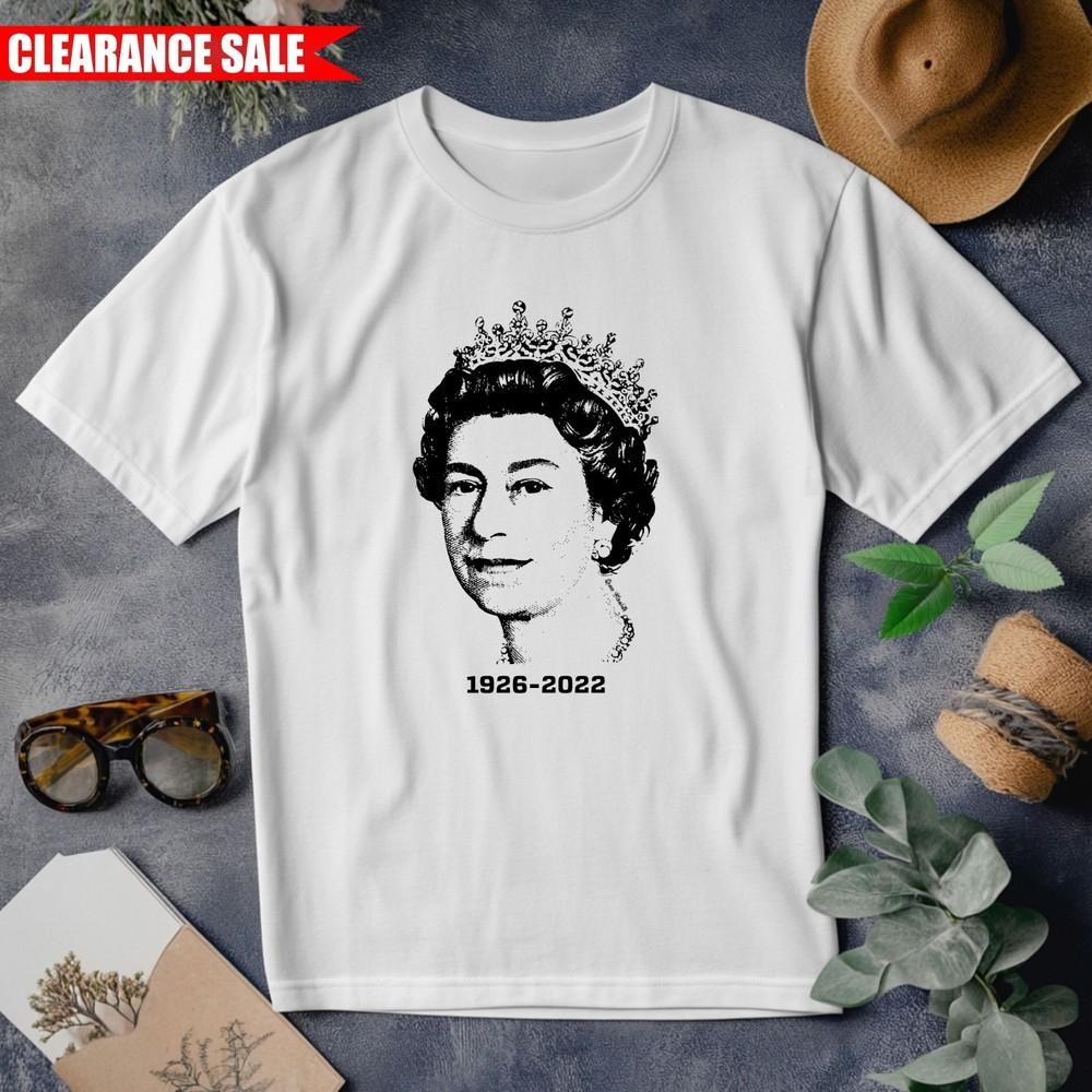 

Queen Elizabeth II T Shirt RIP 1926-2022 Printed Retro Short Sleeve Unisex T Top XL